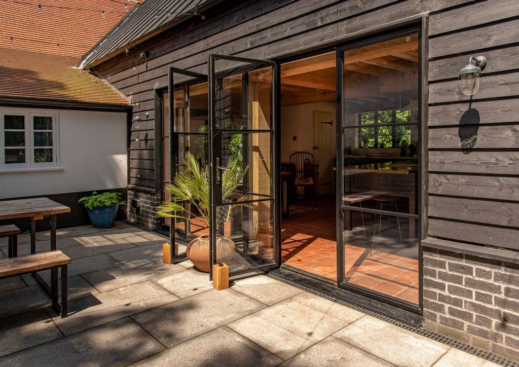 Aluco Kitchen OutsideCourtyardSide 2OpenDoors 23Jun22