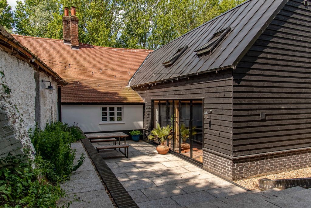 Aluco OutsideCourtyardSide DoorsClosed 23Jun22